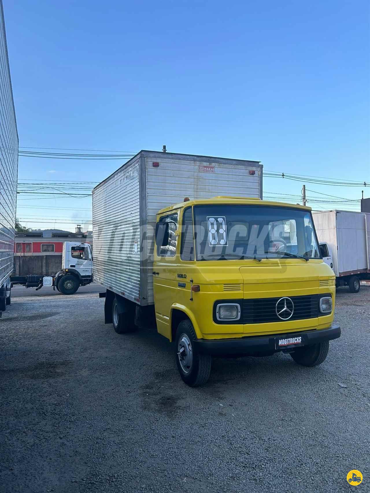 CAMINHAO MERCEDES-BENZ MB 608 Carga Seca 3/4 4x2 Mogitrucks MOGI DAS CRUZES SÃO PAULO SP